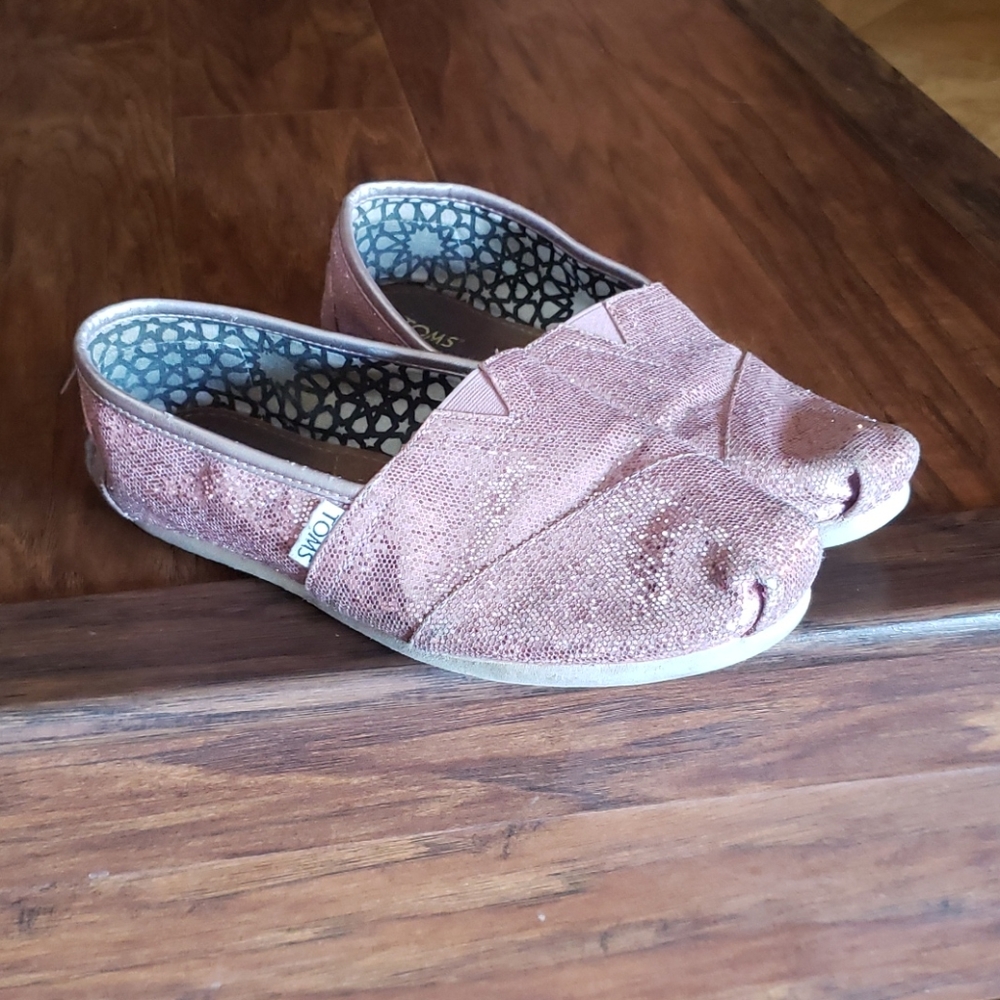 Toms shoes